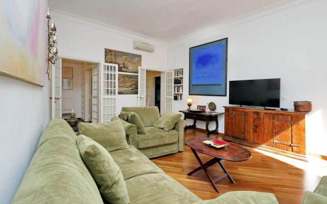 Pelliccia - WR Apartments