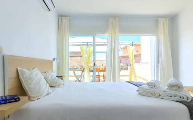 LA MERCED Penthouse 4BR 2BT Private Terrace