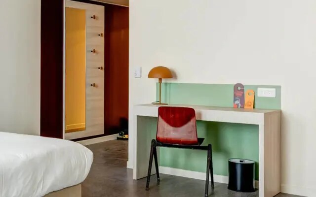 B&B Home Paris Mairie de St Ouen