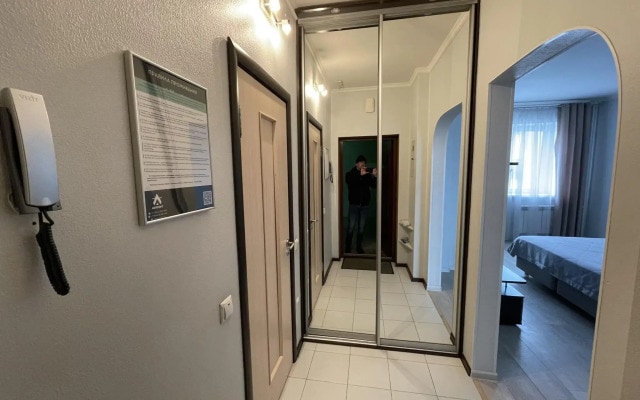 Апартаменты на улице Авиаторов 23