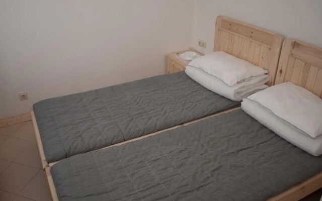 Hostel Zhili-Byli