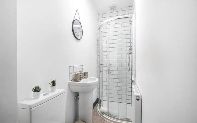 5-bed 5 En-suite Apartment in Manchester