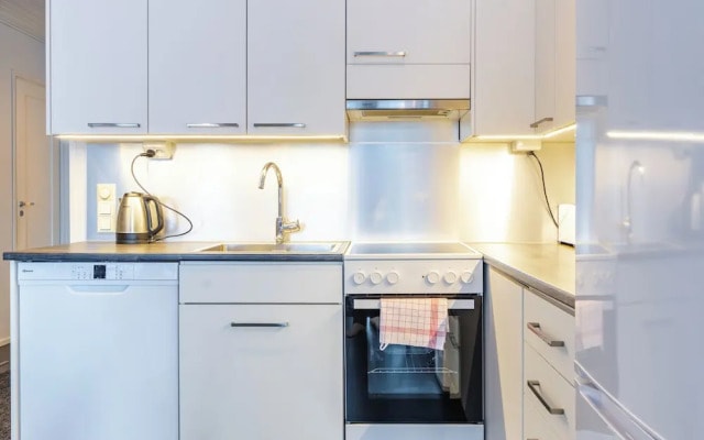 Modern 2-Unit Retreat up to 16 guests