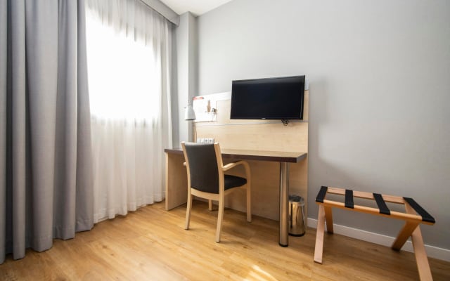 Holiday Inn Express Barcelona - Sant Cugat by IHG