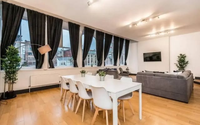 Host Apartments Exchange Quarters