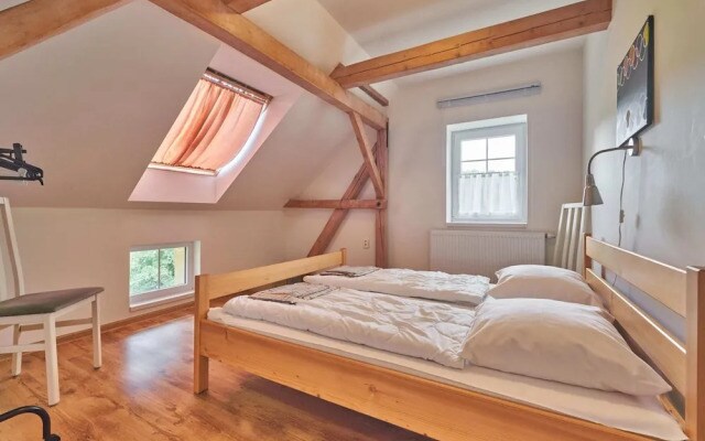 Spacious Mountain Retreat