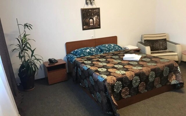 Hotel on Obvodnom