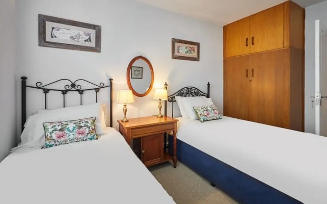 Host Stay The View at Orchard View