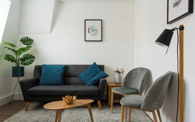 Victoria Vincent Square by Viridian Apartments