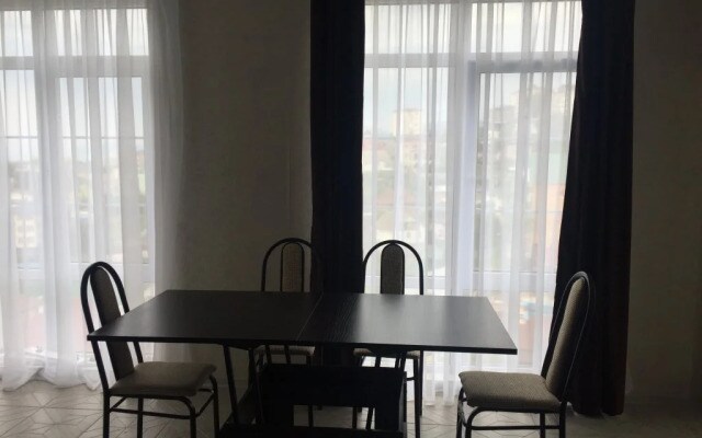 Ryadom S Morem Apartments