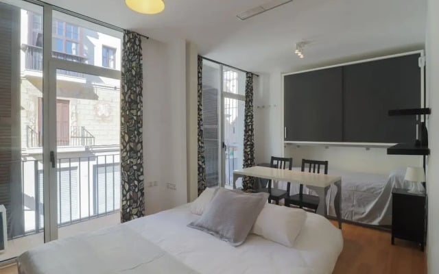 Open Plan Studio in Carreteria