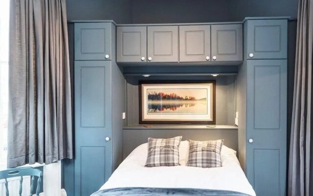 Summerfield Pub & Boutique Rooms