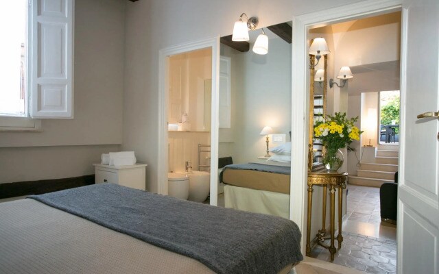 Your Prestigious Penthouse at the Spanish Steps