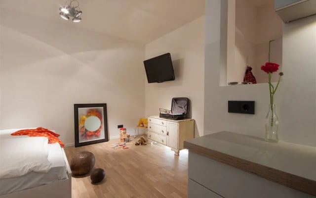 Room For Rent