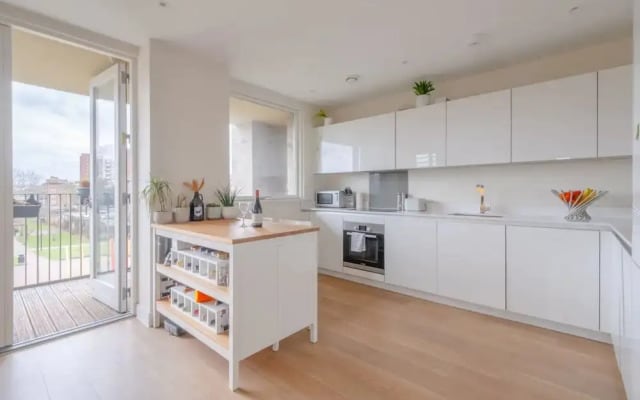 Modern 2 Bedroom Flat in Elephant and Castle