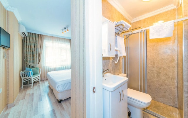 Walnut Shell Hotel