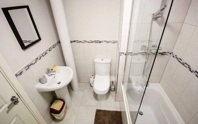 Stayzo - Executive City Centre Apartment 2