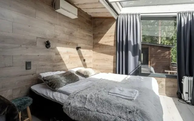 Private & Cozy Suite with lake views