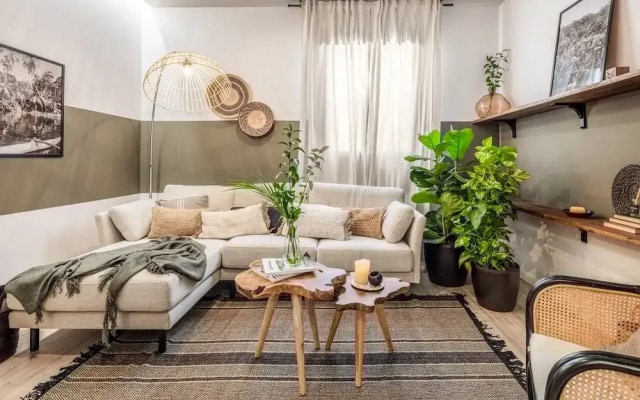 Hema - 2 Bedrooms in Trafalgar