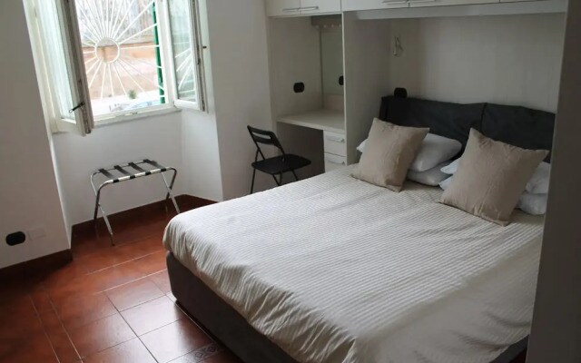 Andenis Tiber House