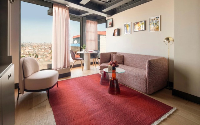 Stay Lab Residence