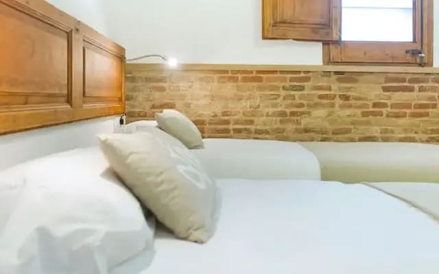 Unique Architects Apartment IN Trendy Central Poble SEC By Myrentalhost