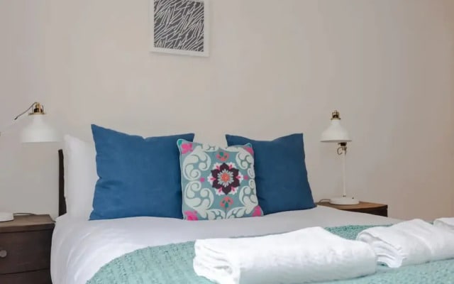 Central 1 Bedroom Flat Near Buckingham Palace