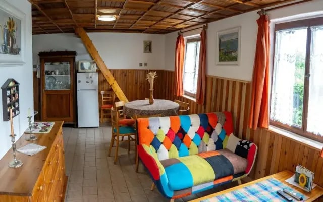 Lovely Apartment in Svinarov Czech Republic near Forest