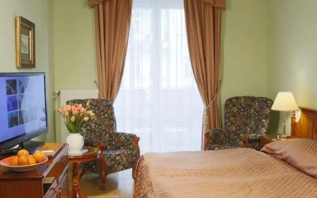 Hotel Bristol