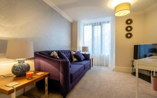 5 London Mews