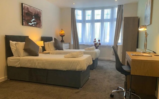 P&J Hotel