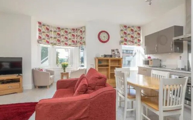 Bluebridge Walk Luxury Apartment