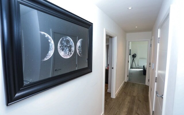 Exquisite One Bed Apartment
