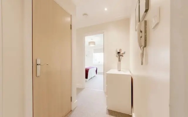Cascades Court by Roomspace Apartments