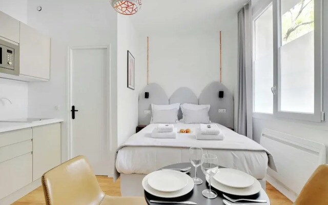Cute Studio in Eclectic 18th District - 1