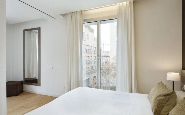 UD Rambla Suites & Pool 25 (1BR)