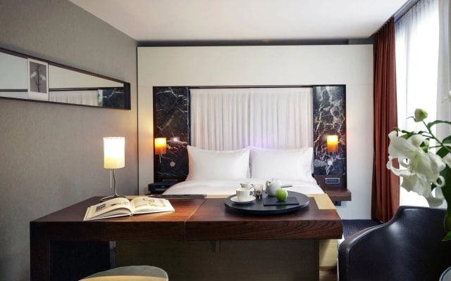 Hotel Luc, Autograph Collection