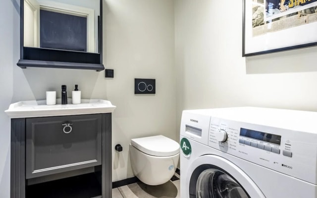 Charming Flat with Central Location in Beyoglu