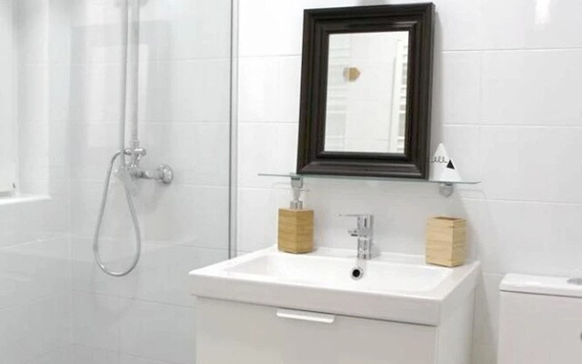 Apartment with One Bedroom in Madrid, with Terrace And Wifi