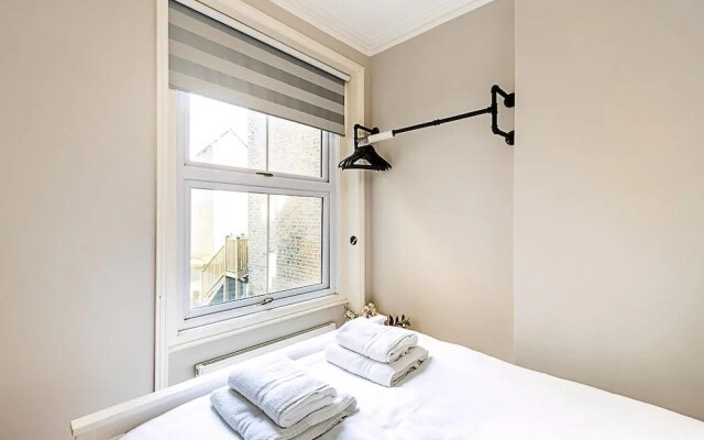 Chic Garden Flat in Leafy Ealing