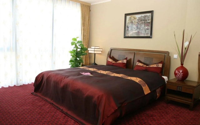 Halong Hotel