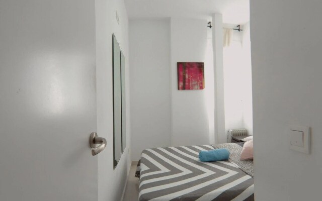 Apartamento de 2 Habitaciones en Puerta del Angel AZ2B