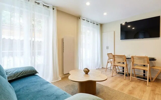 Superb Apartment Center of Paris
