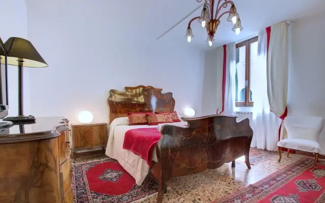 SAN MARCO CANAL VIEW#1 aircond, 4 pax, 120sqm Wifi
