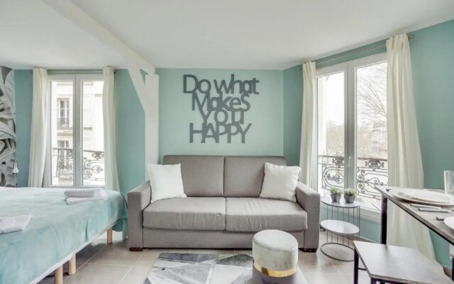 145 Suite Marc, Large Studio, Paris Center