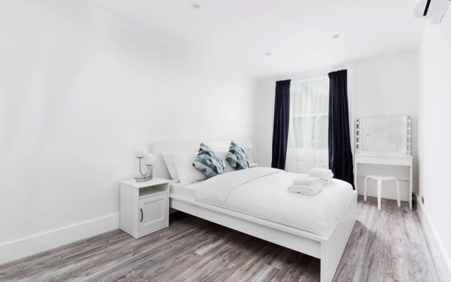 Luxury 3 Bedrooms Apartment in Central London