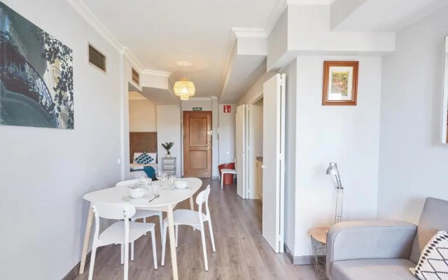 LEEWAYS APARTMENT VII in ALCALÁ 99