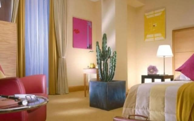 Room Mate Collection Mia, Rome Colosseum