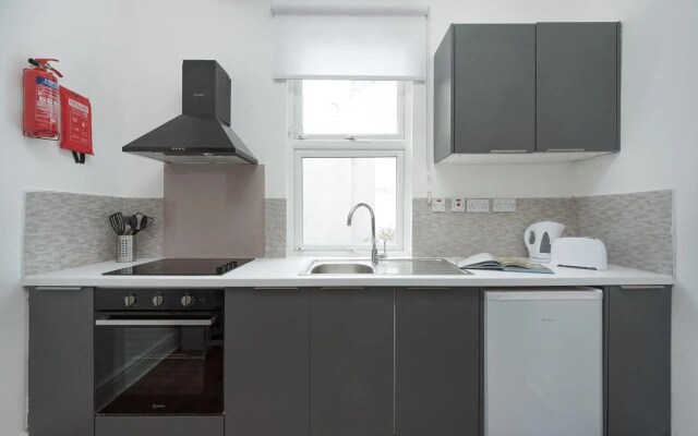 Earl's Court By Capital