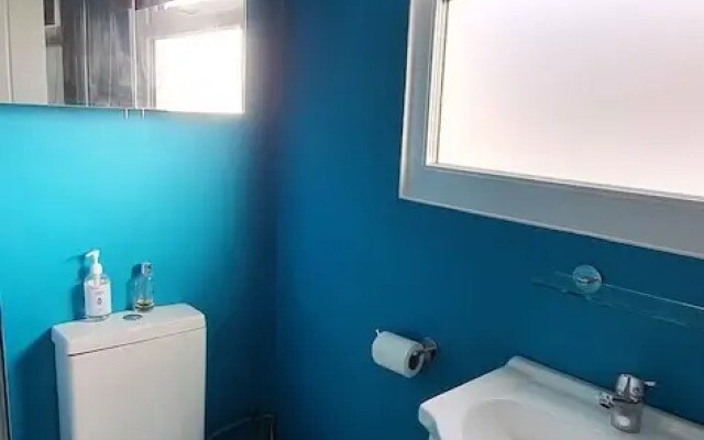 2bed Chalet Sleeps 5 - Dogs Free, Parking, Seaview